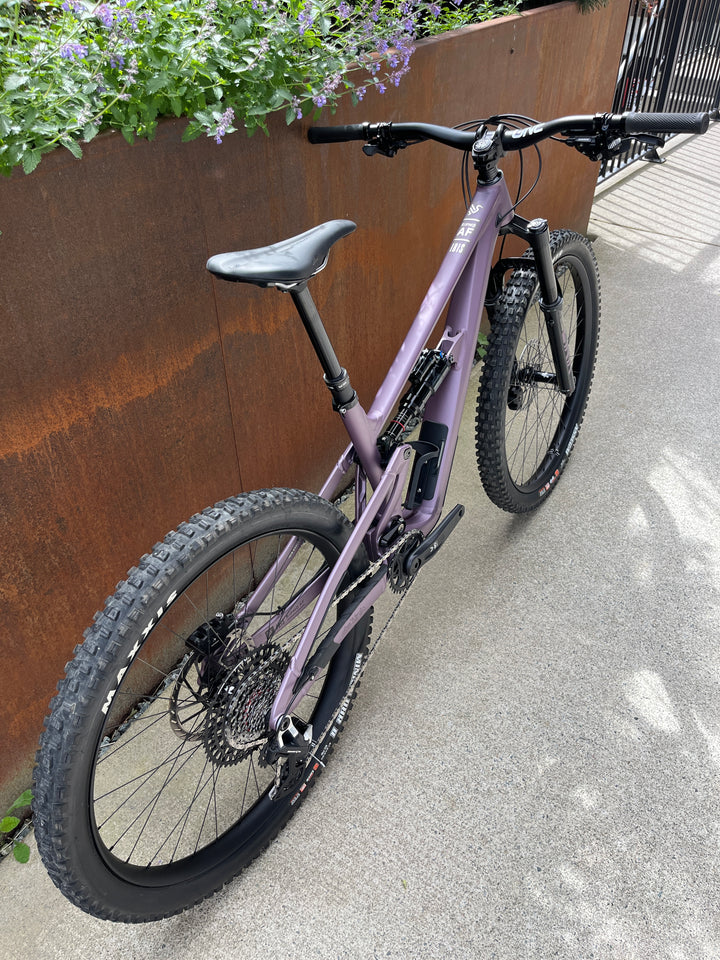 Ibis Ripmo AF S90 - Rose -Medium - DEMO With One up upgrade.