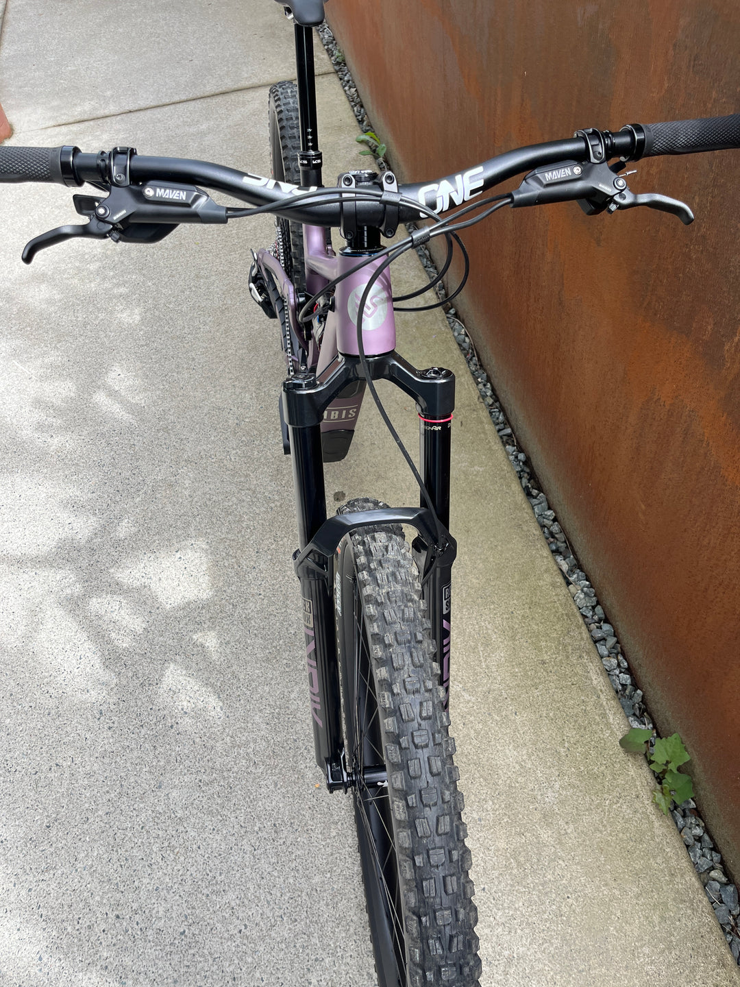 Ibis Ripmo AF S90 - Rose -Medium - DEMO With One up upgrade.